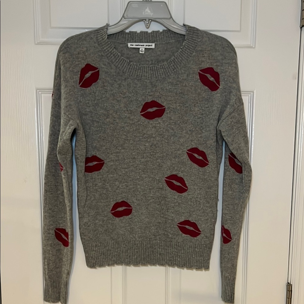 Gray Cashmere Sweater with Red Lips Design